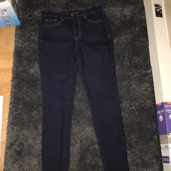 Forever 21 super dark wash jeans - Picture 1 of 4